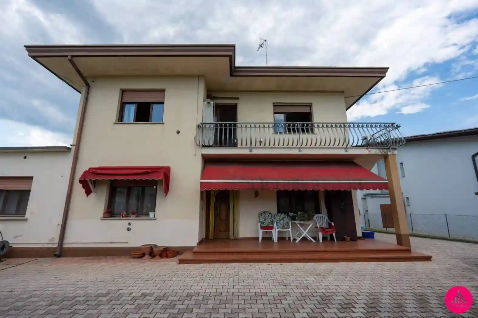 Villa - foto 2