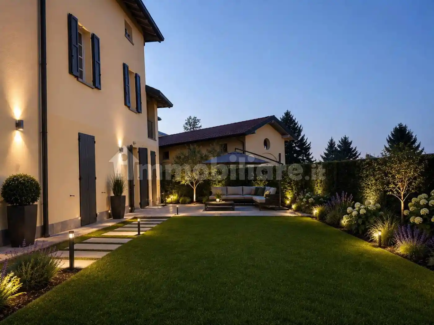 Appartamento in vendita a Montano Lucino