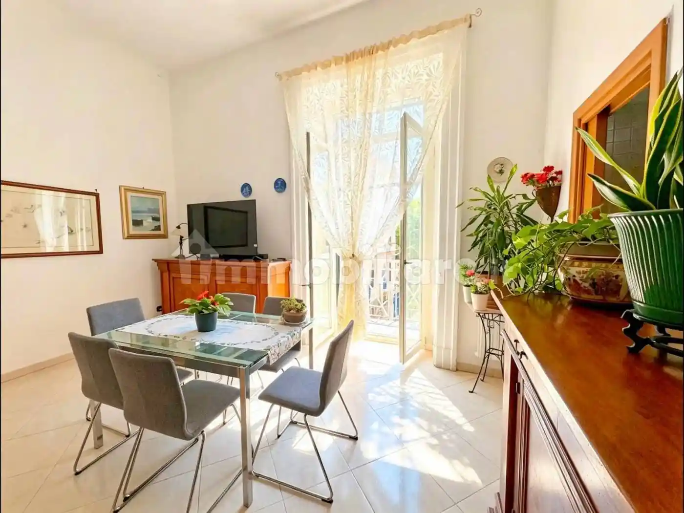 Appartamento in vendita a Napoli