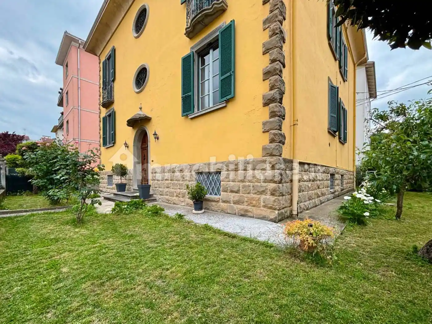 Appartamento in vendita a Langhirano