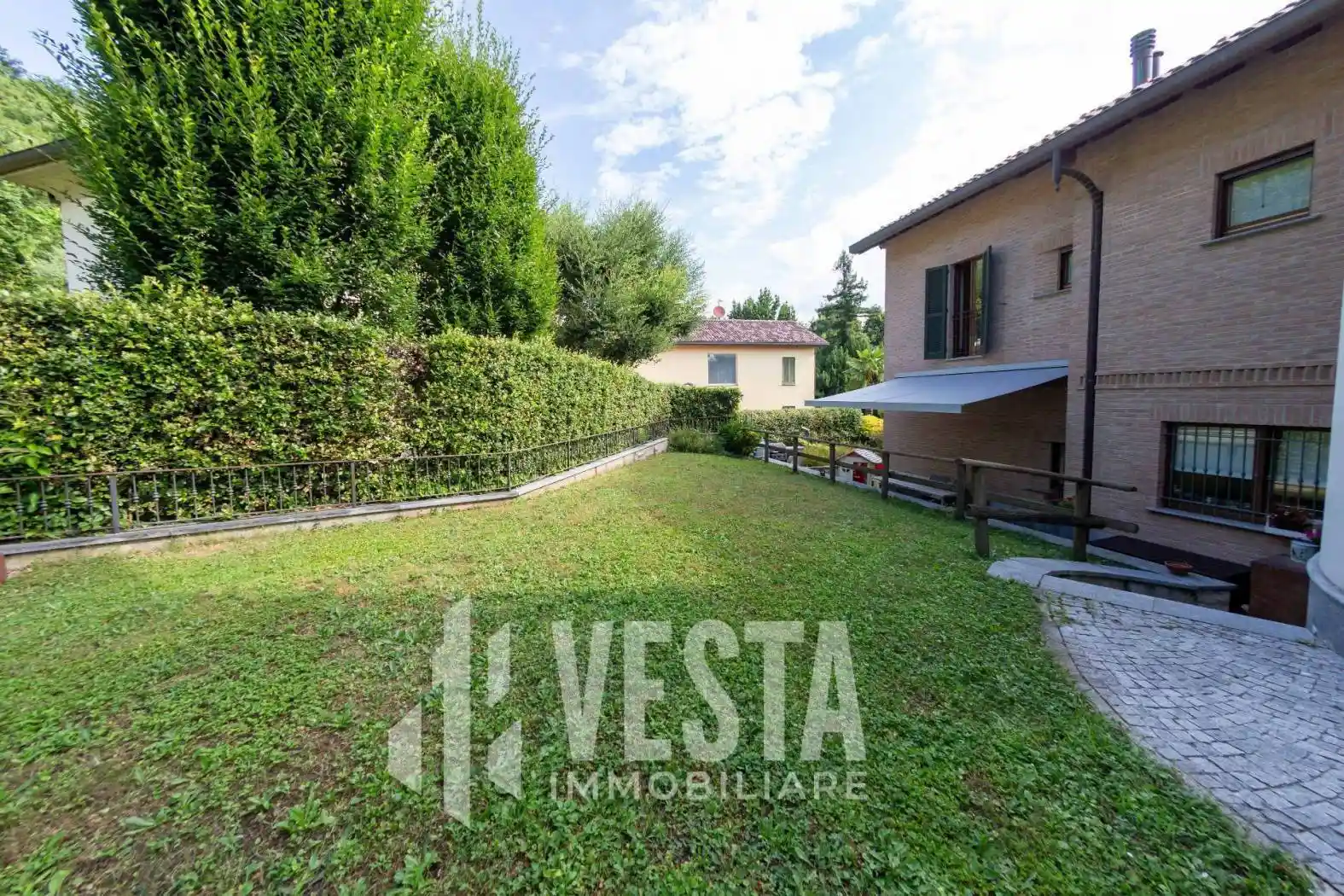 Villa in vendita a Olgiate Molgora