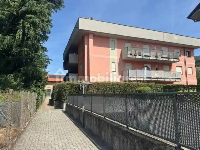 Appartamento in vendita a Gavirate