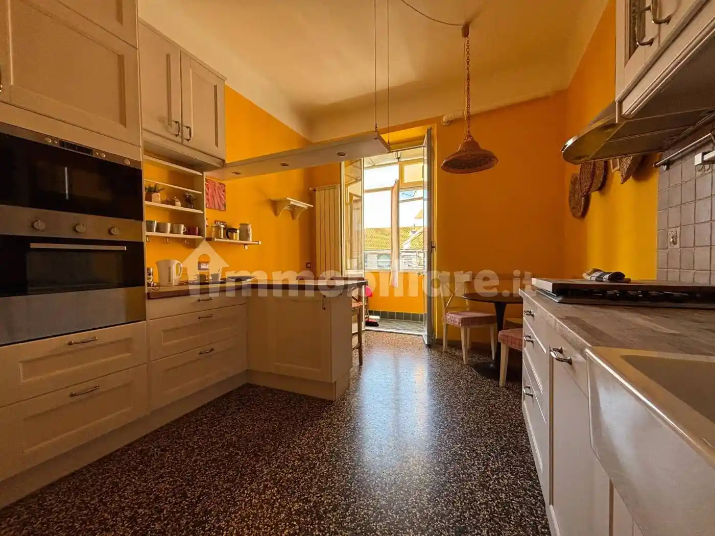 Appartamento in vendita a Savona