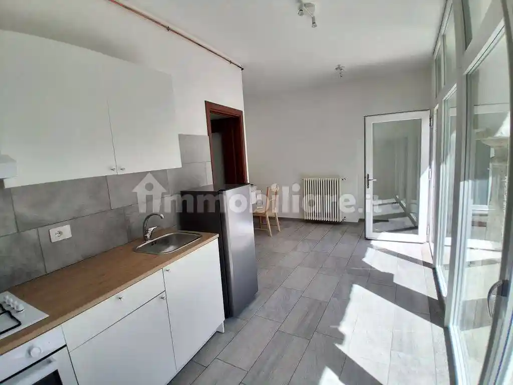 Appartamento in affitto a Cesara