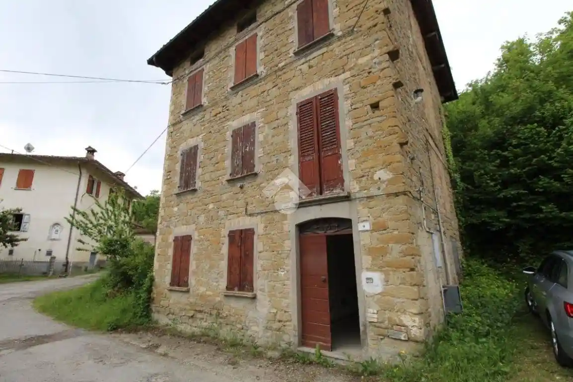 Casa indipendente in vendita a Carpineti