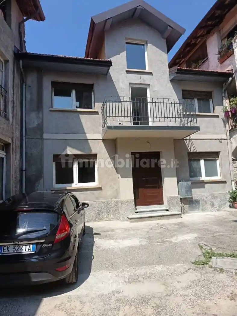 Appartamento in vendita a Cugliate-Fabiasco