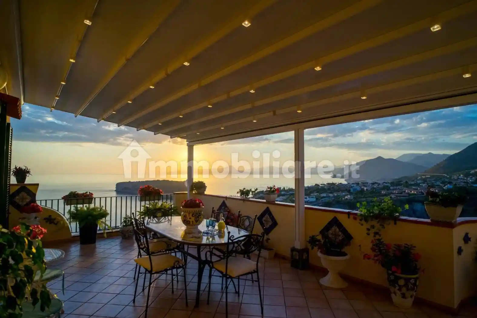 Villa in vendita a San Nicola Arcella