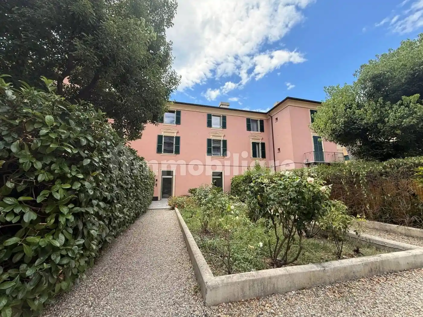 Appartamento in vendita a Genova