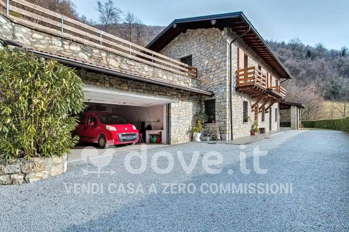 Villa in vendita a Luzzana