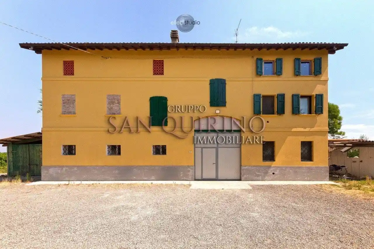 Rustico - Casale in vendita a Correggio