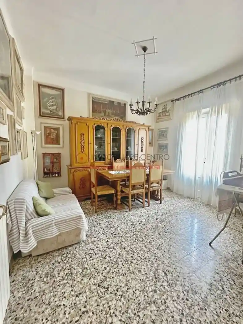 Appartamento in vendita a Viareggio