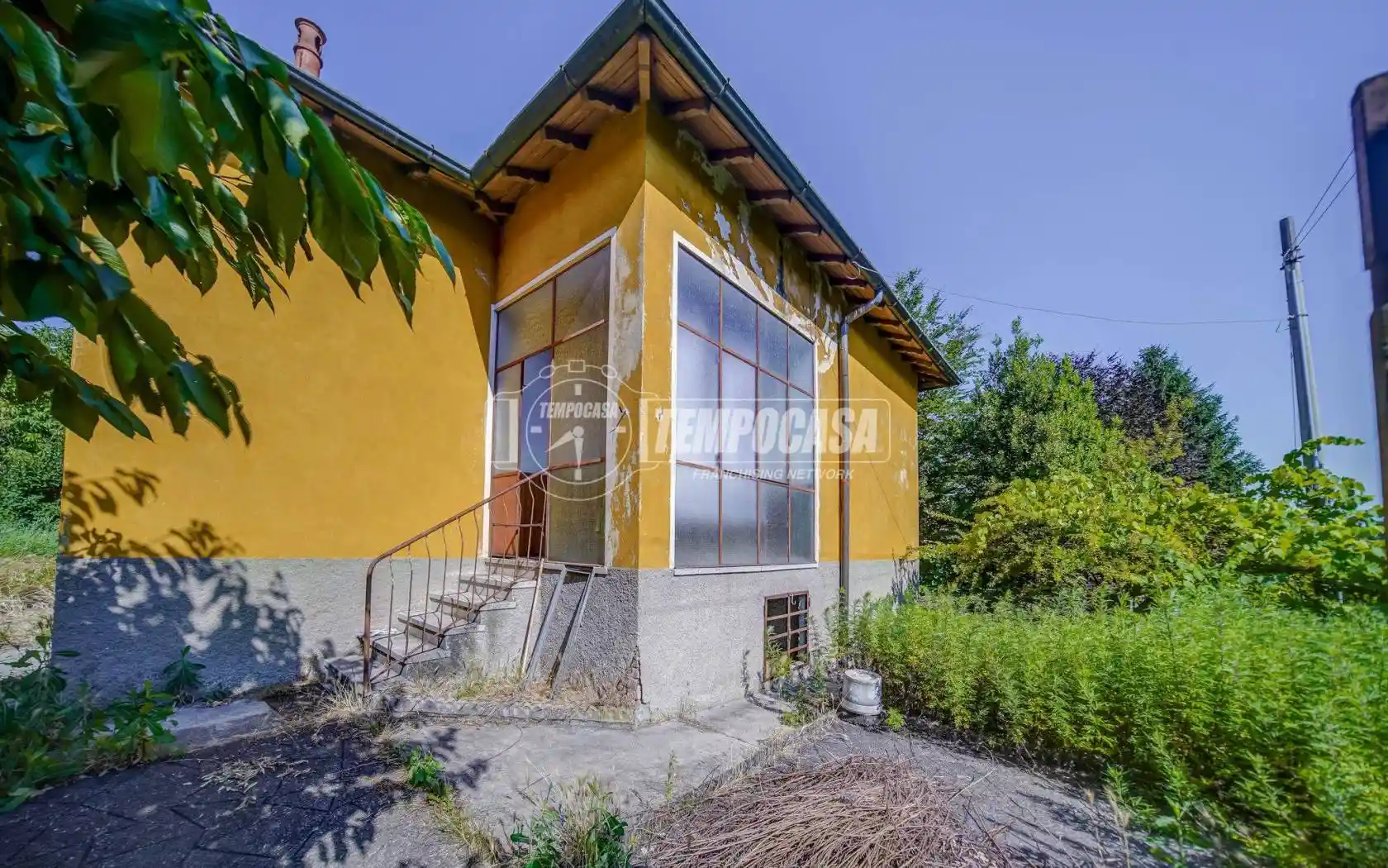 Villa in vendita a Azzate