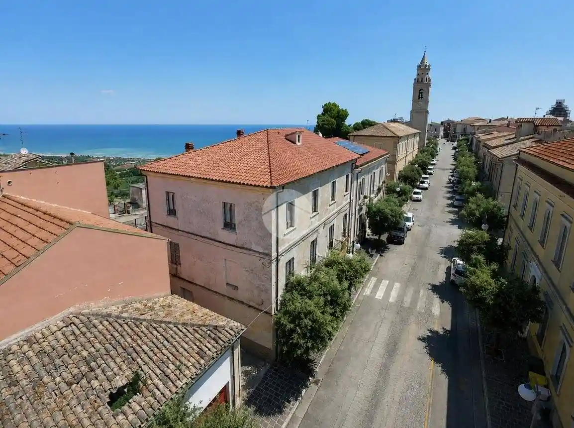 Casa indipendente in vendita a Roseto degli Abruzzi