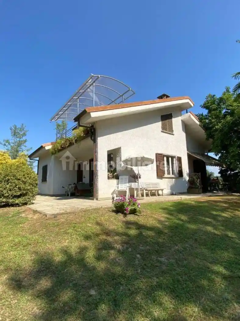 Villa in vendita a Monteu Roero