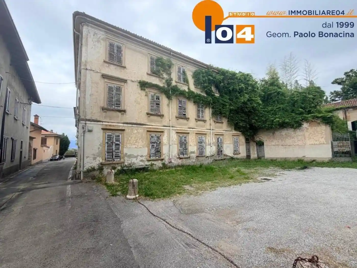 Palazzo - Edificio in vendita a Besana in Brianza