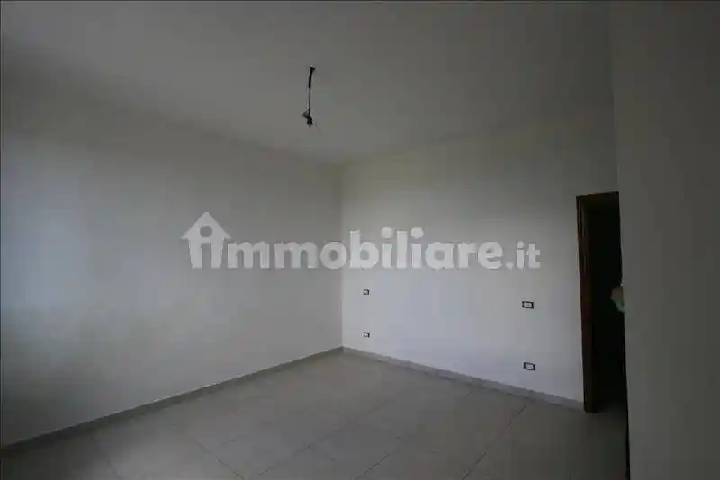 Appartamento in affitto a Sinalunga