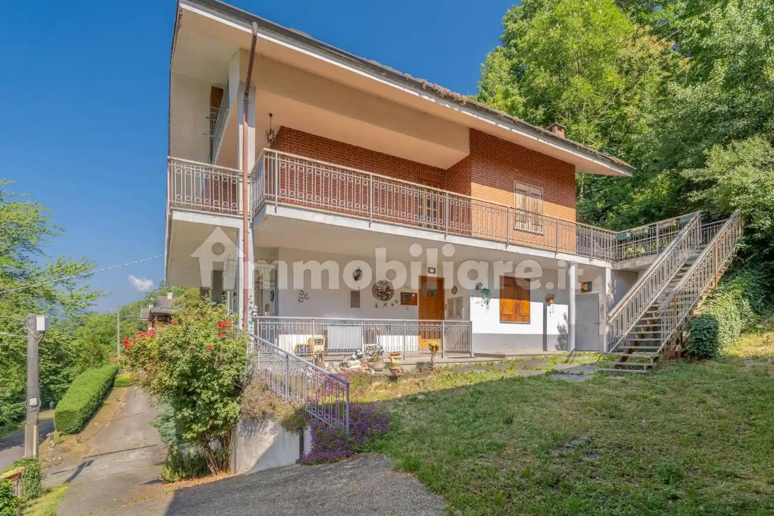 Villa in vendita a Frassino