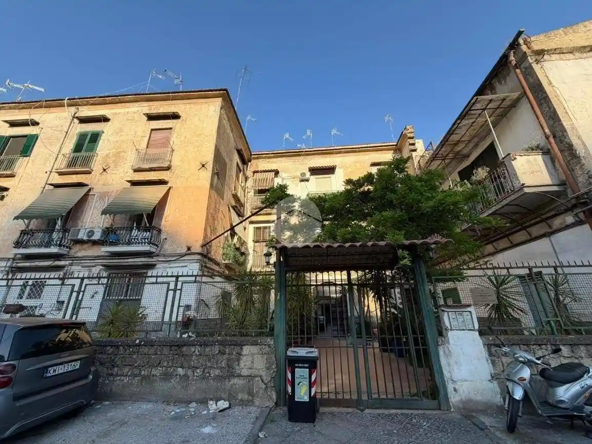 Appartamento in vendita a Napoli