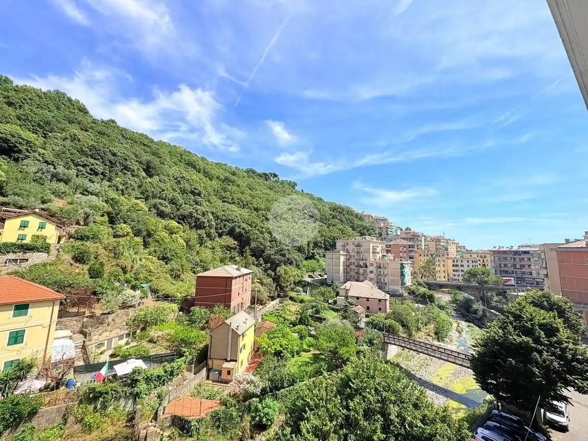 Appartamento in vendita a Genova