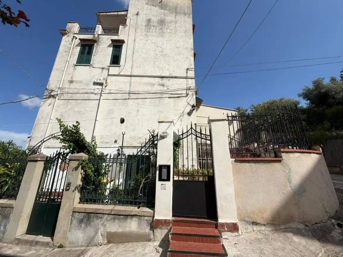 Appartamento in vendita a Palermo
