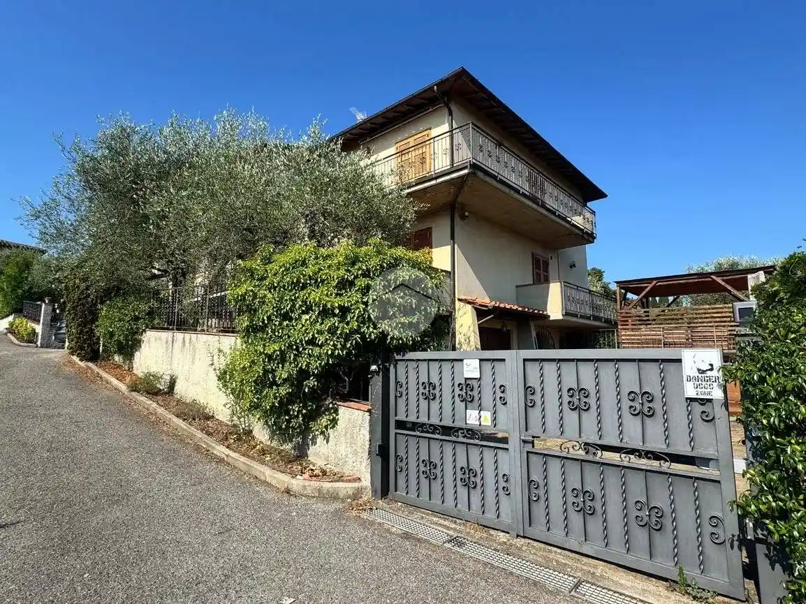 Villa in vendita a San Casciano in Val di Pesa