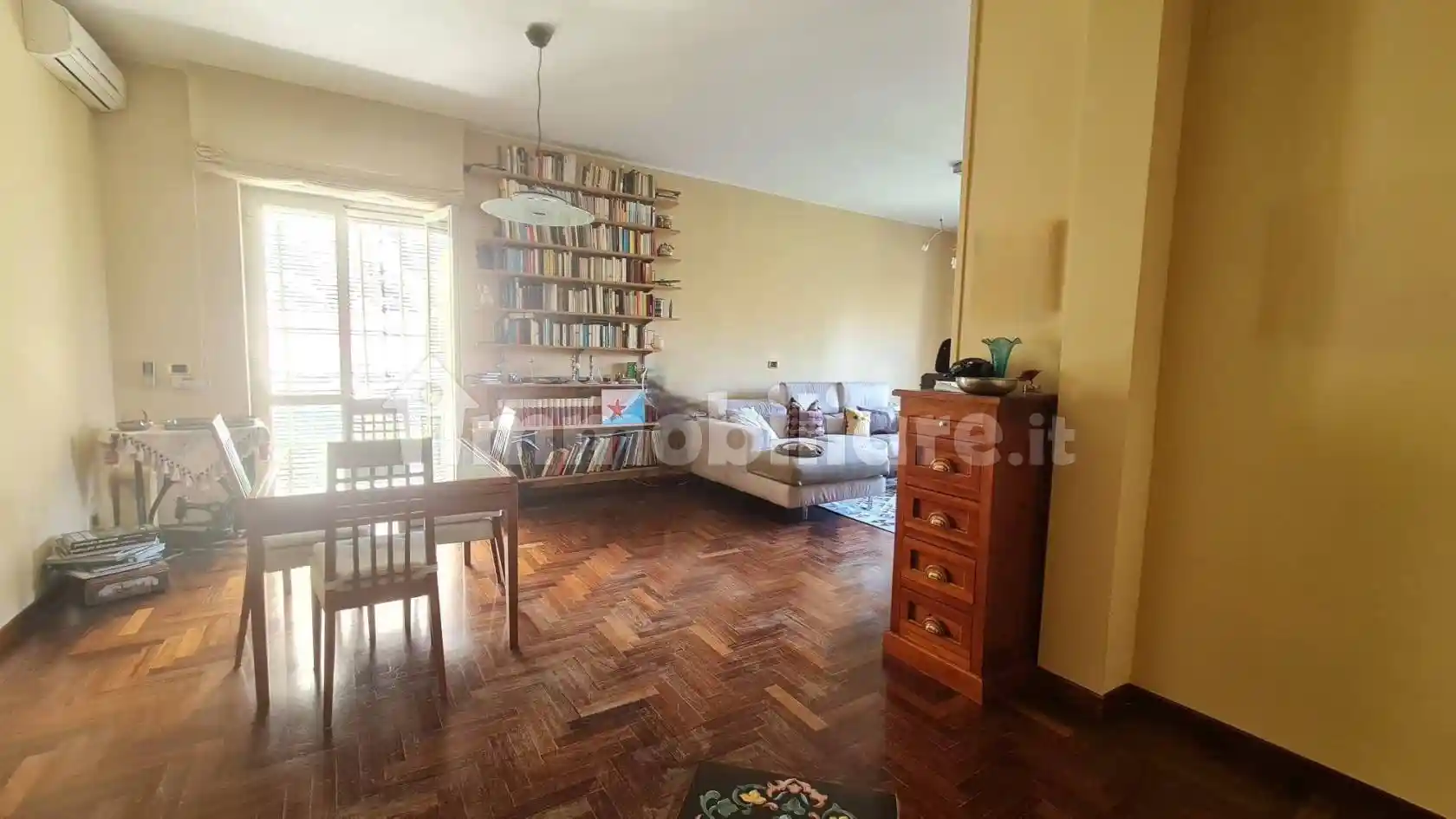 Appartamento in vendita a Napoli
