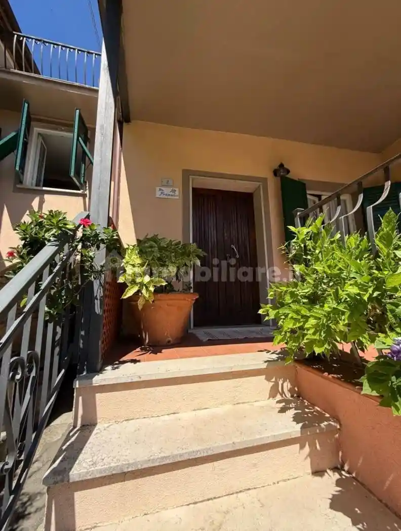Casa indipendente in vendita a Riccò del Golfo di Spezia