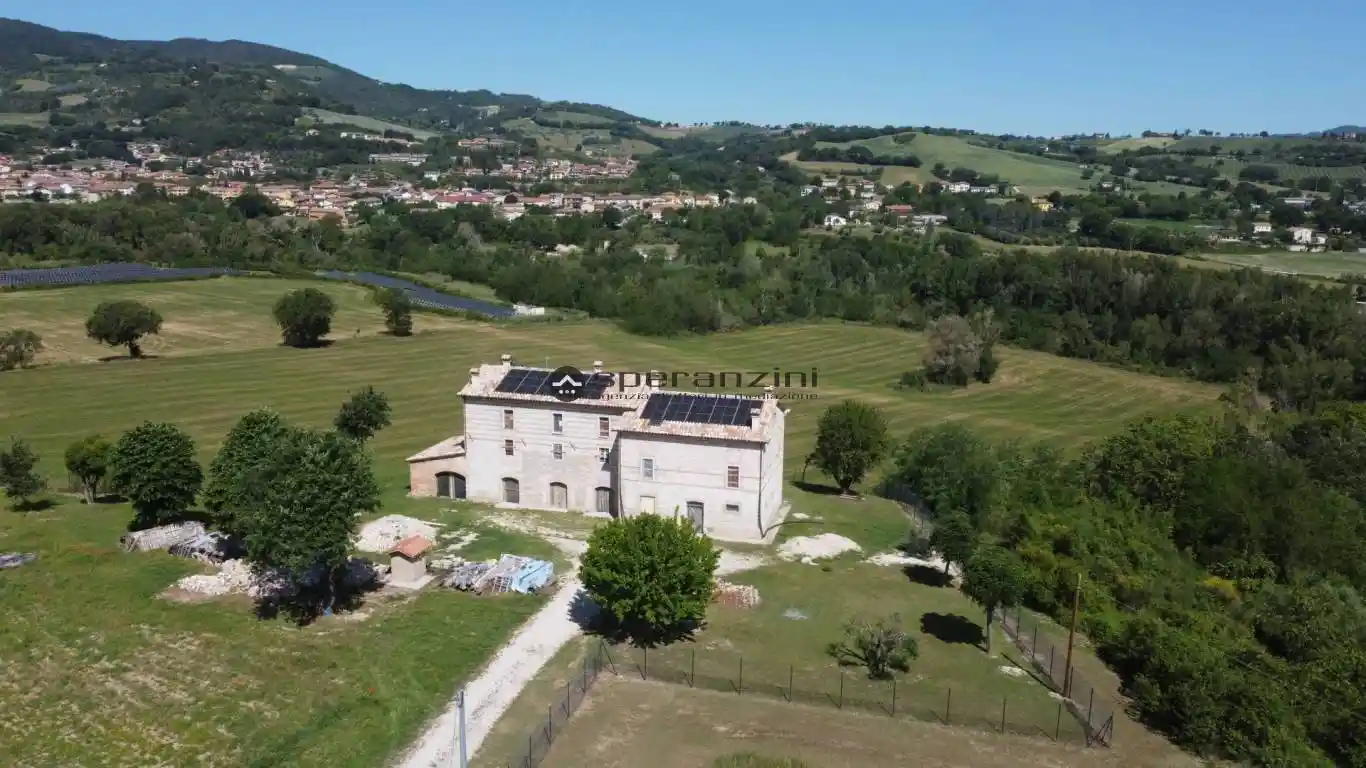 Rustico - Casale in vendita a Fossombrone