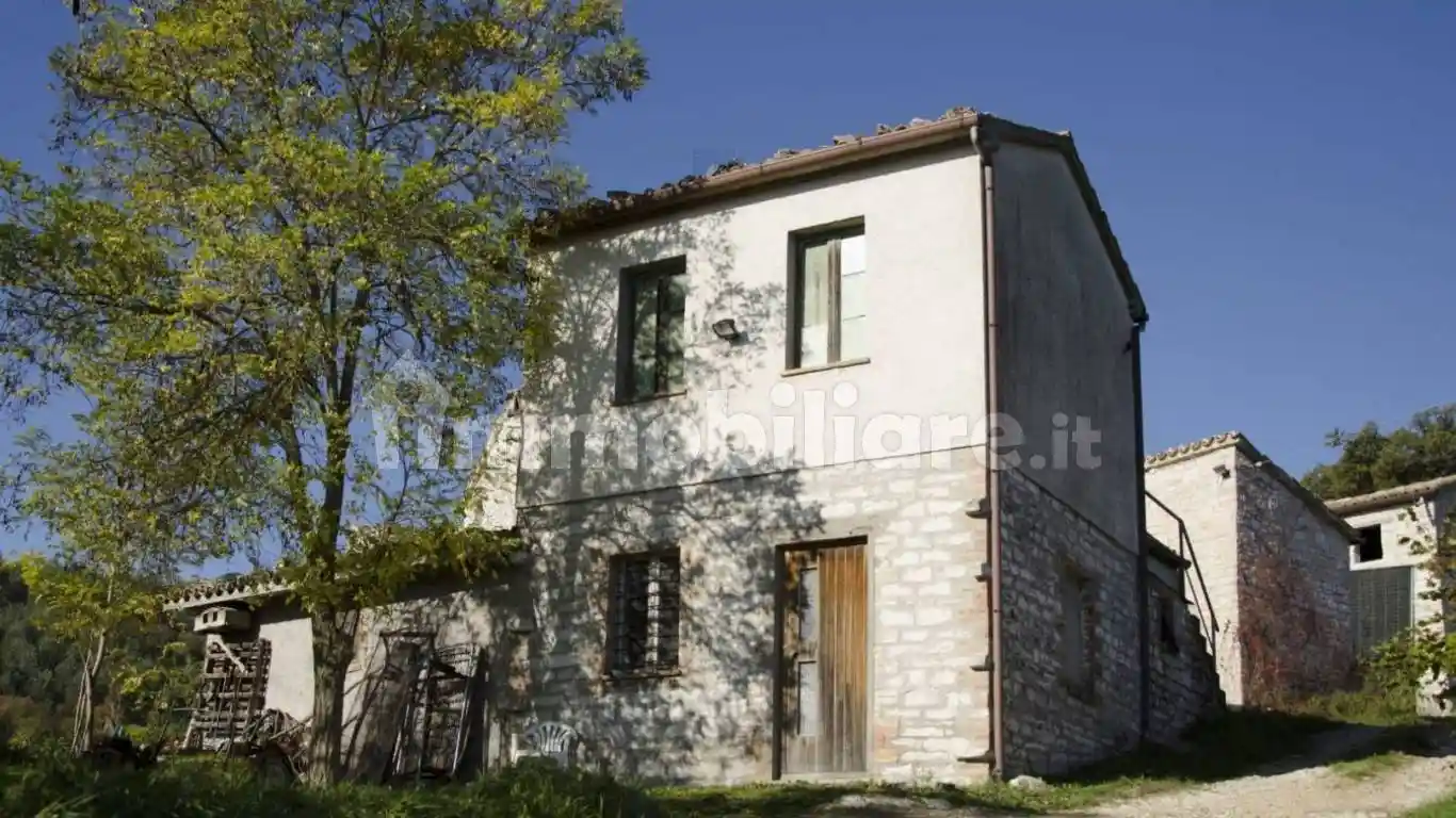 Villa in vendita a Fossombrone