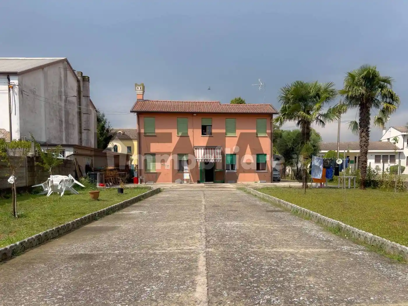 Casa indipendente in vendita a Correzzola