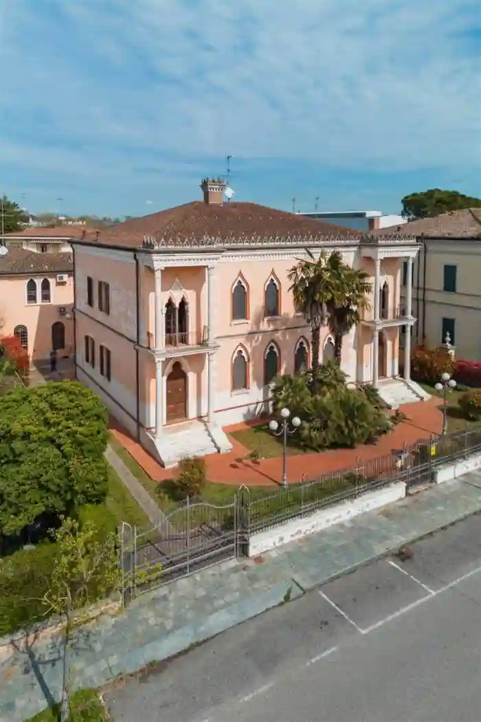 Villa - foto 2