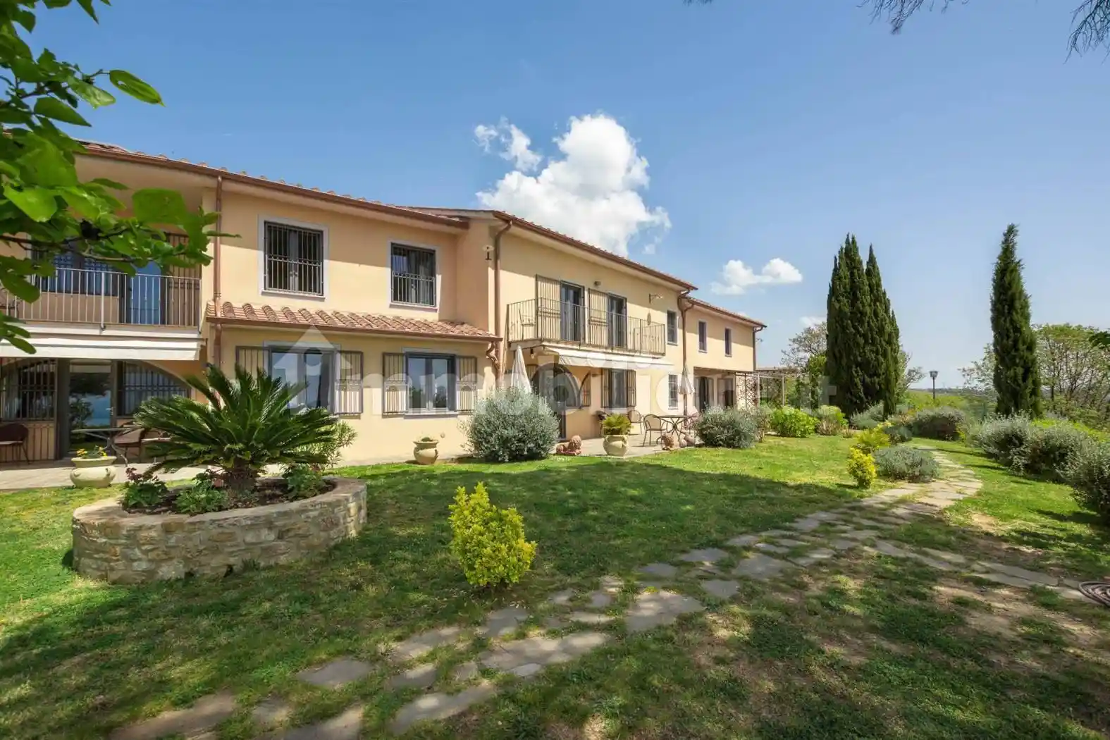 Casa indipendente in vendita a Passignano sul Trasimeno