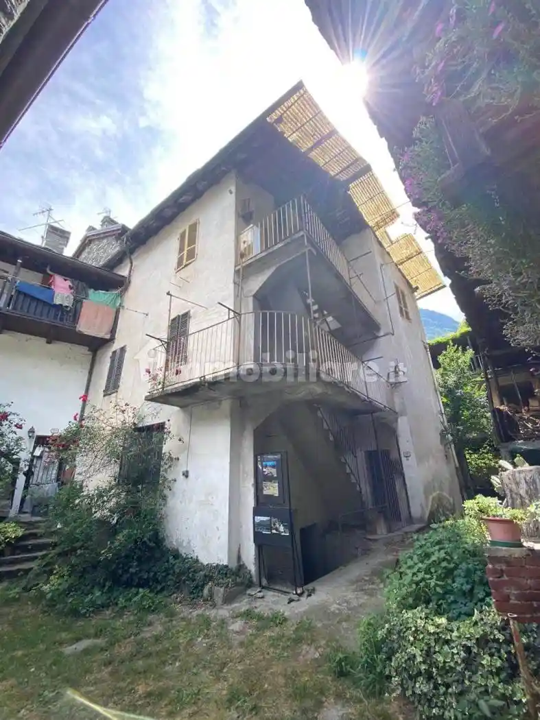 Casa indipendente in vendita a Hone
