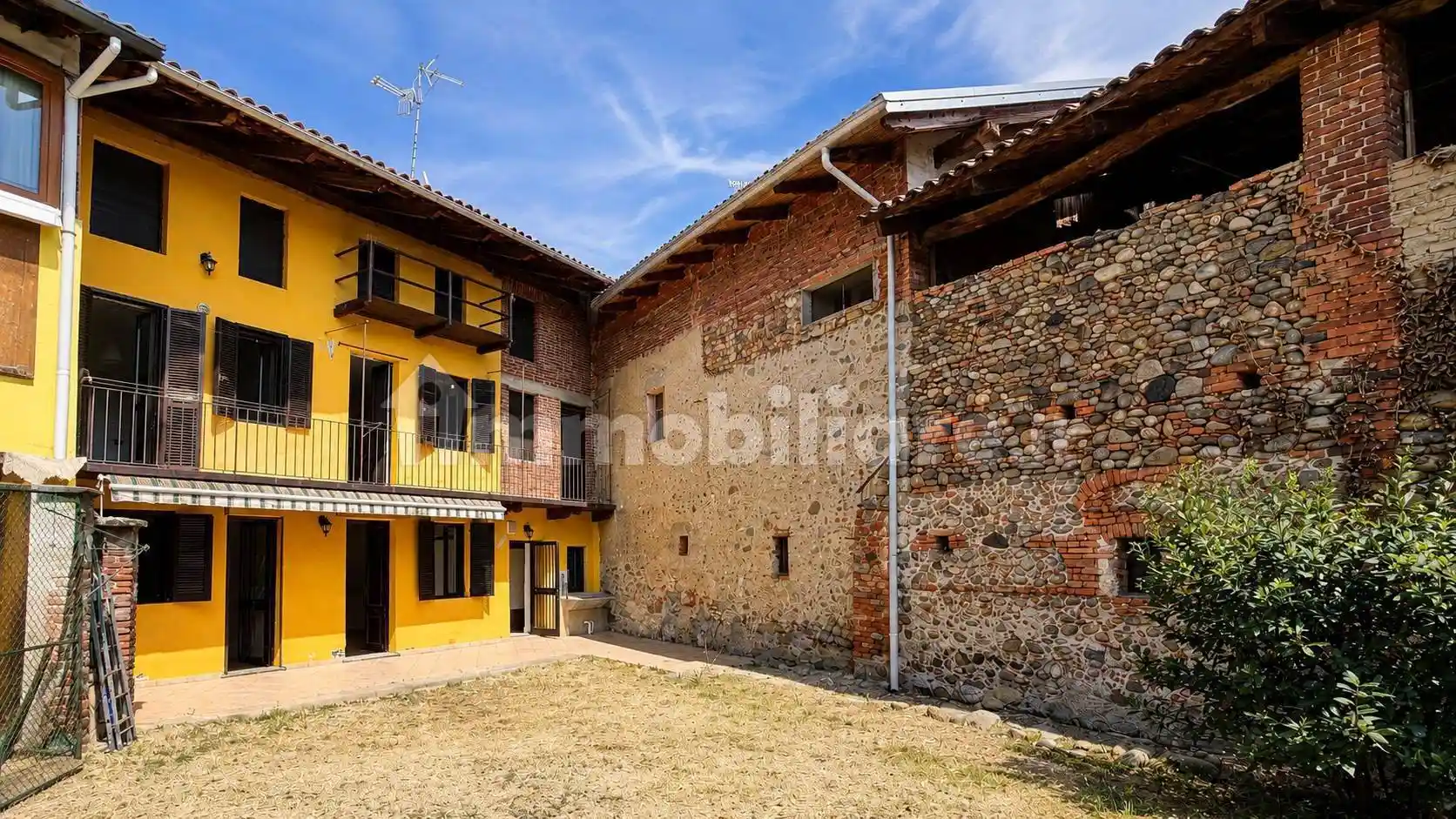 Casa indipendente in vendita a Gaglianico