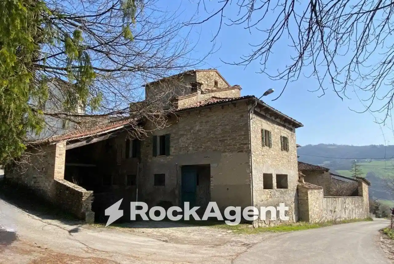 Rustico - Casale in vendita a Langhirano