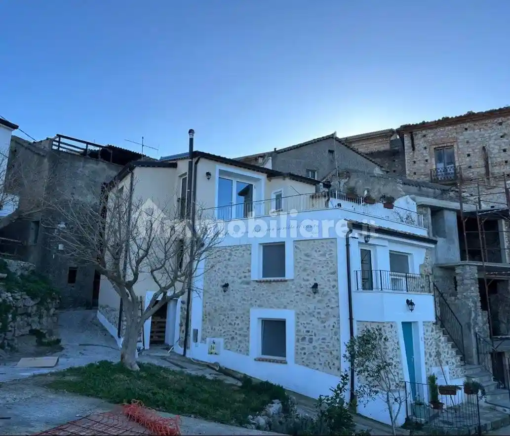 Villa in vendita a Santa Caterina dello Ionio