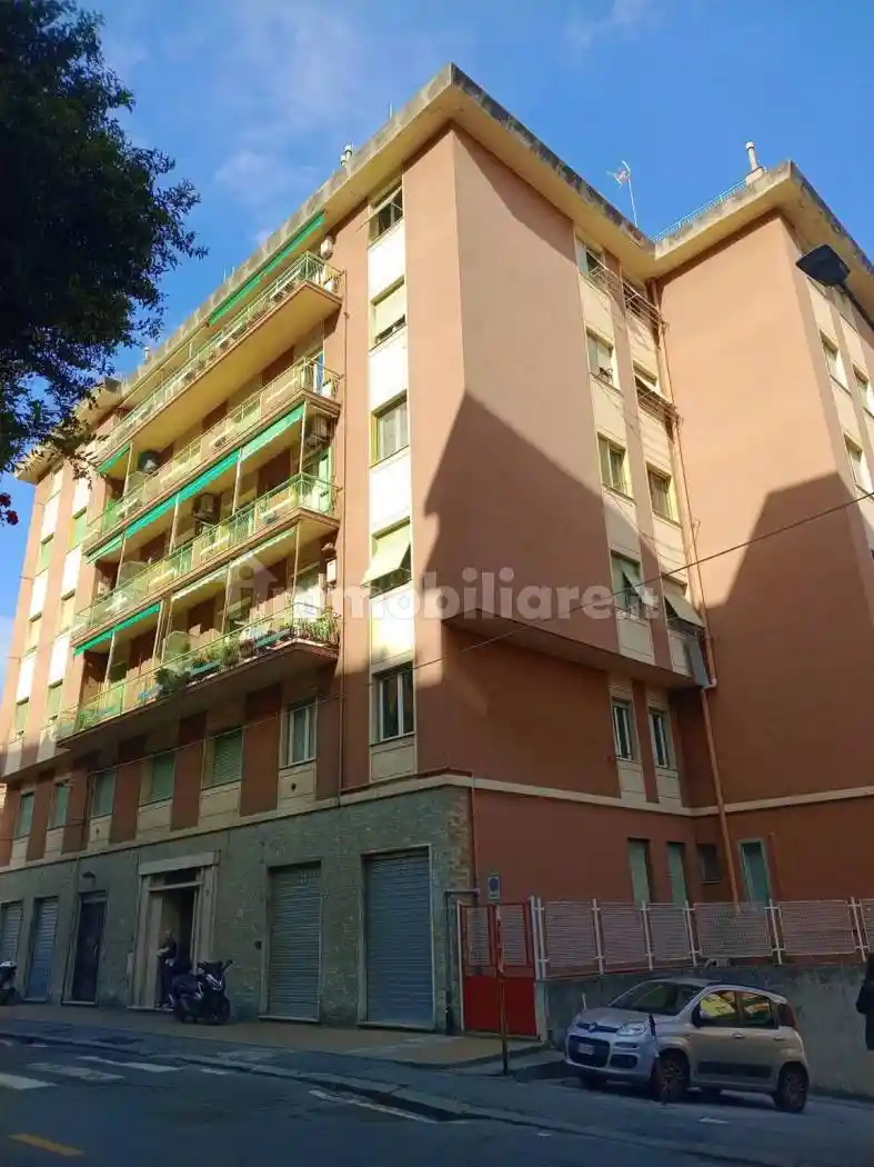 Appartamento in vendita a Genova