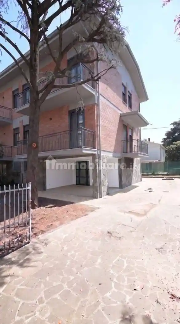 Villa in vendita a Modena