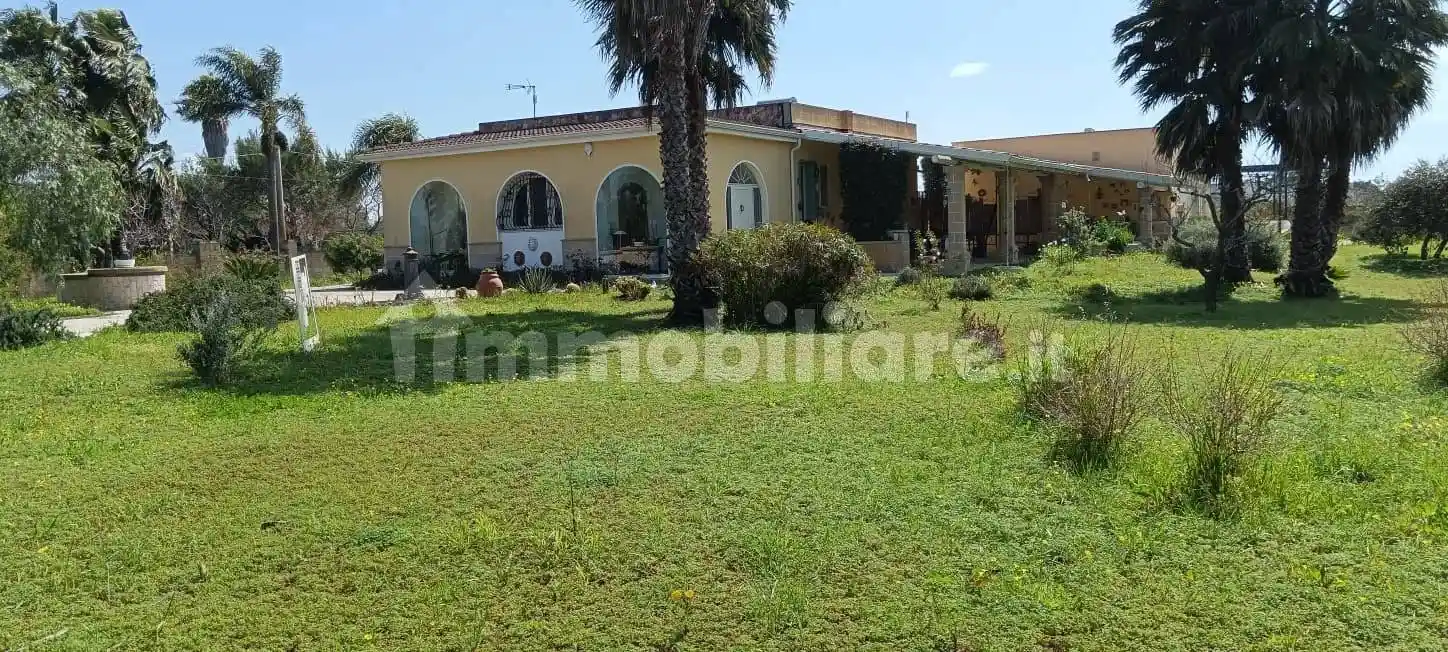 Villa in vendita a Matino