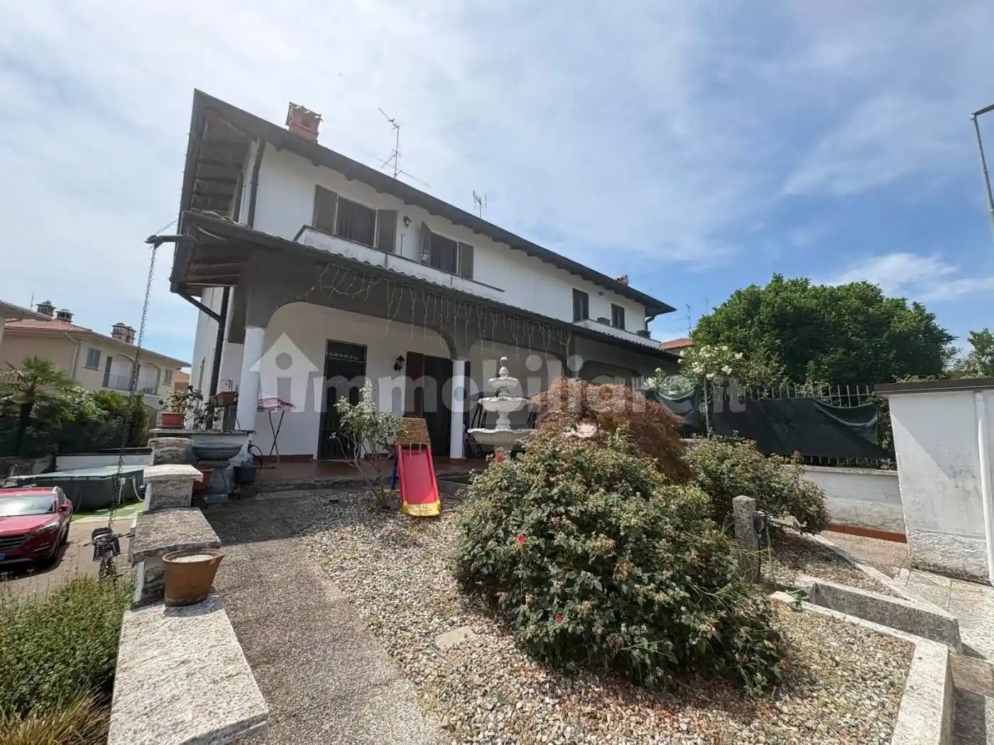 Villa in vendita a Robecco sul Naviglio