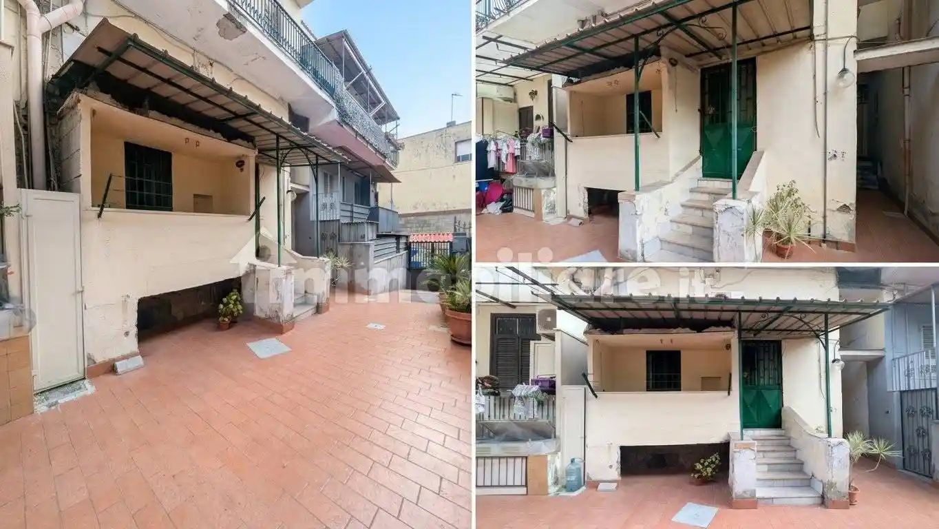 Appartamento in vendita a Napoli