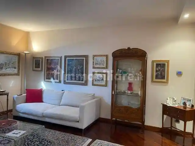 Appartamento in vendita a Gorla Minore