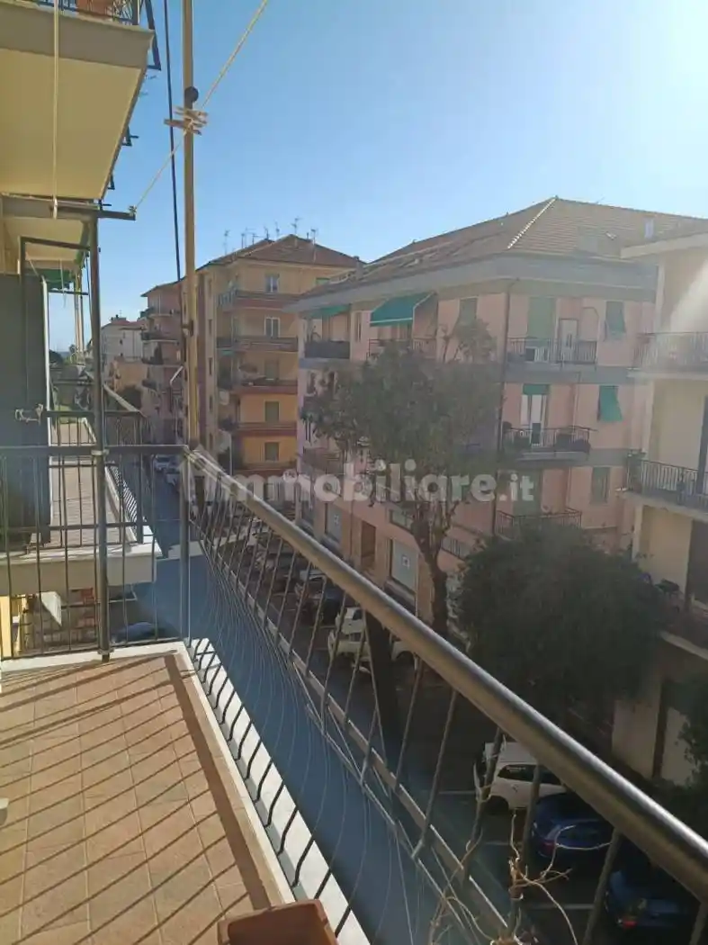 Appartamento in vendita a Imperia