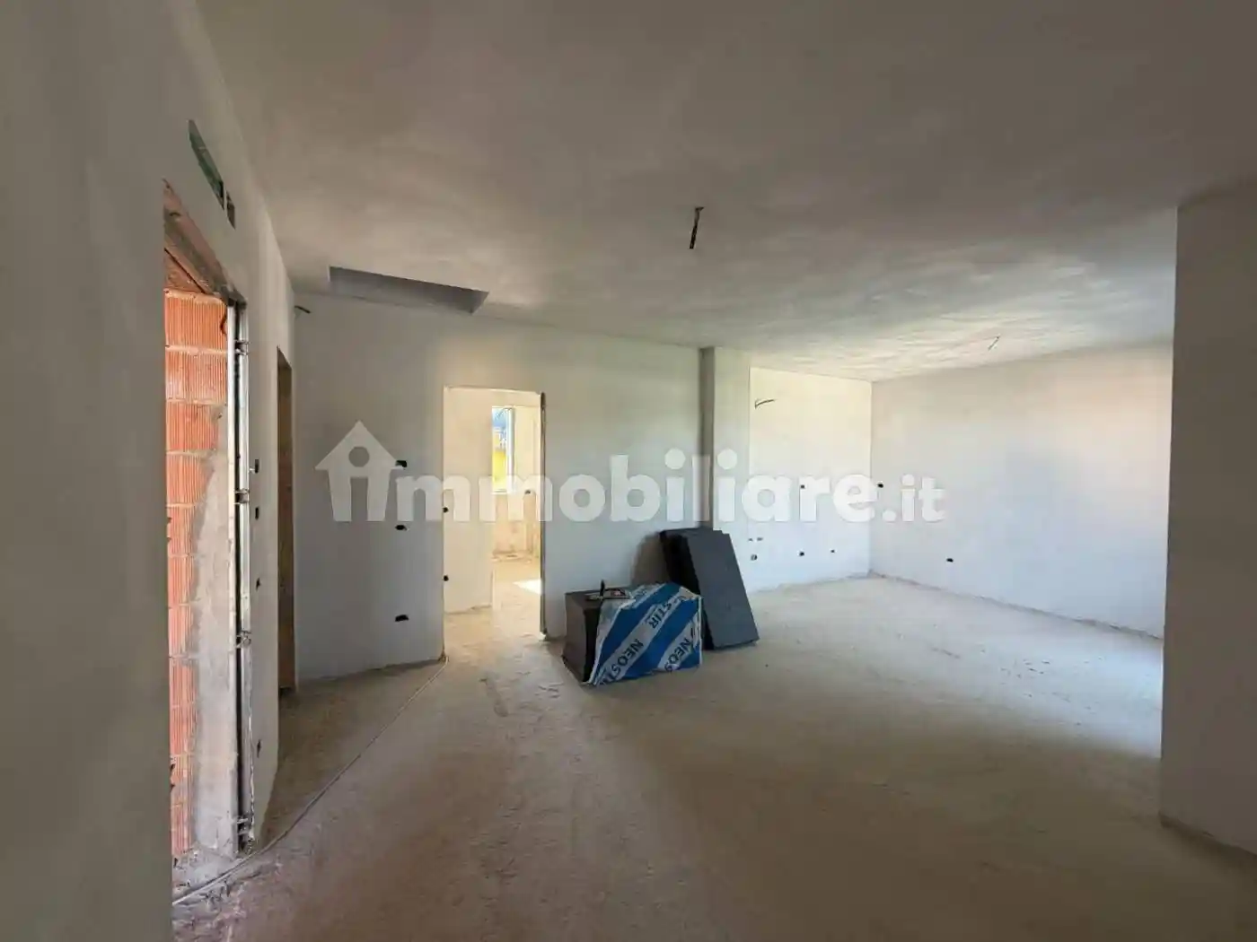 Appartamento in vendita a Capraia e Limite