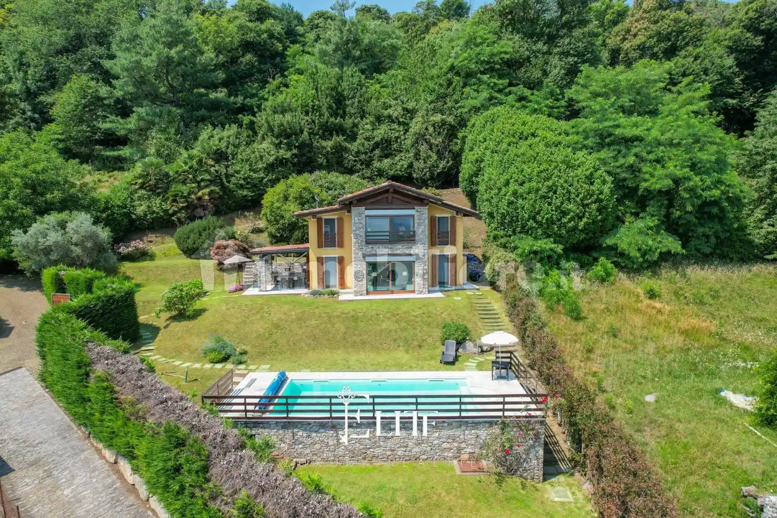 Villa in vendita a Arona