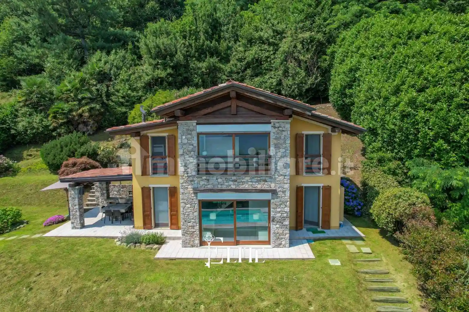 Villa - foto 2