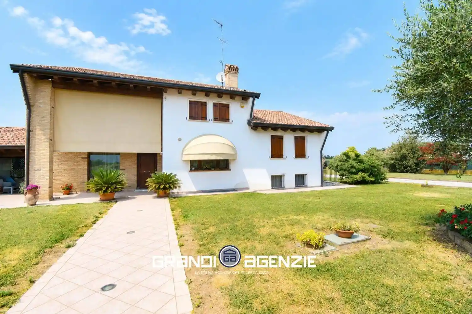 Villa in vendita a Paese