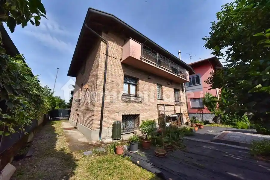 Villa in vendita a Paderno Dugnano