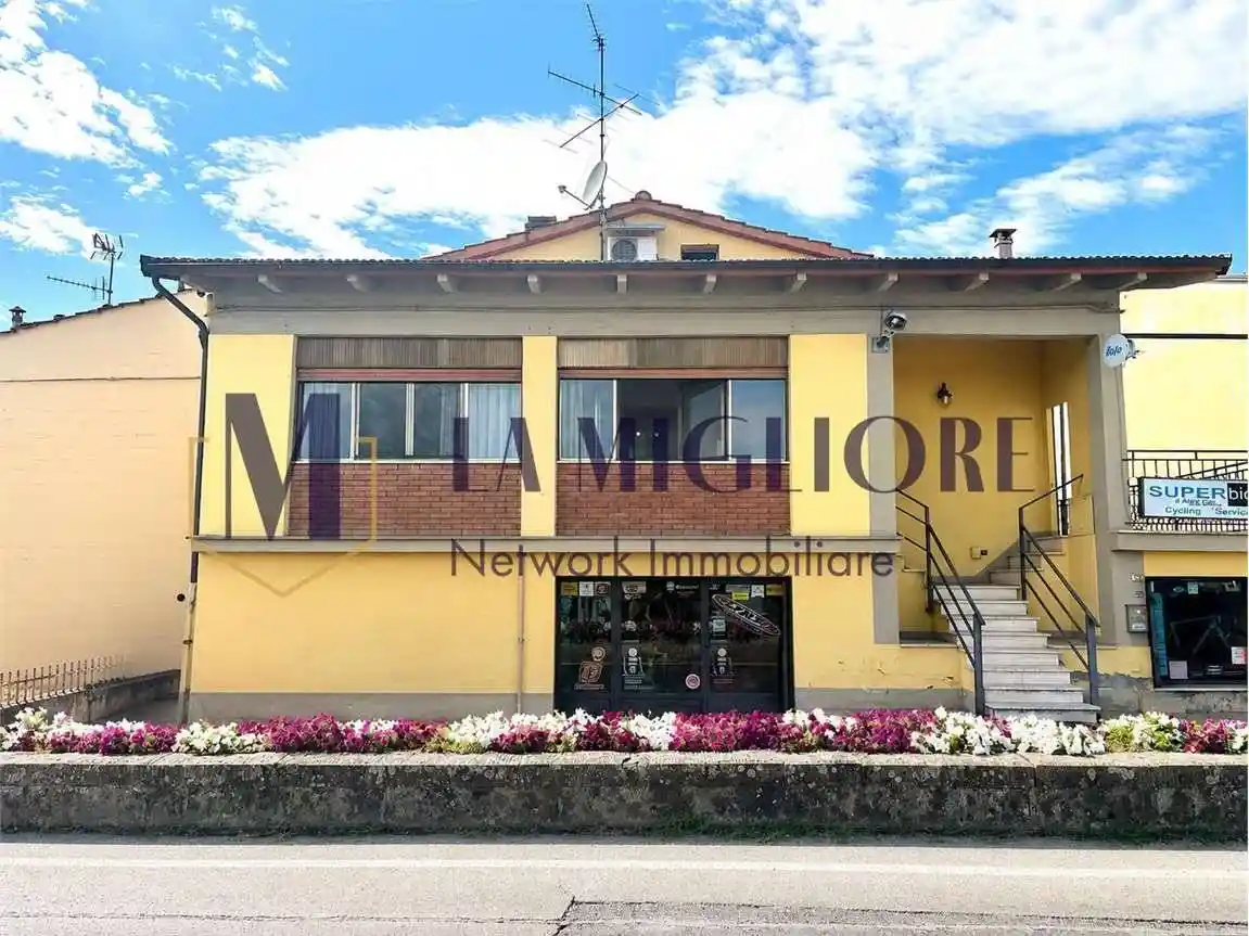 Casa indipendente in vendita a Serravalle Pistoiese
