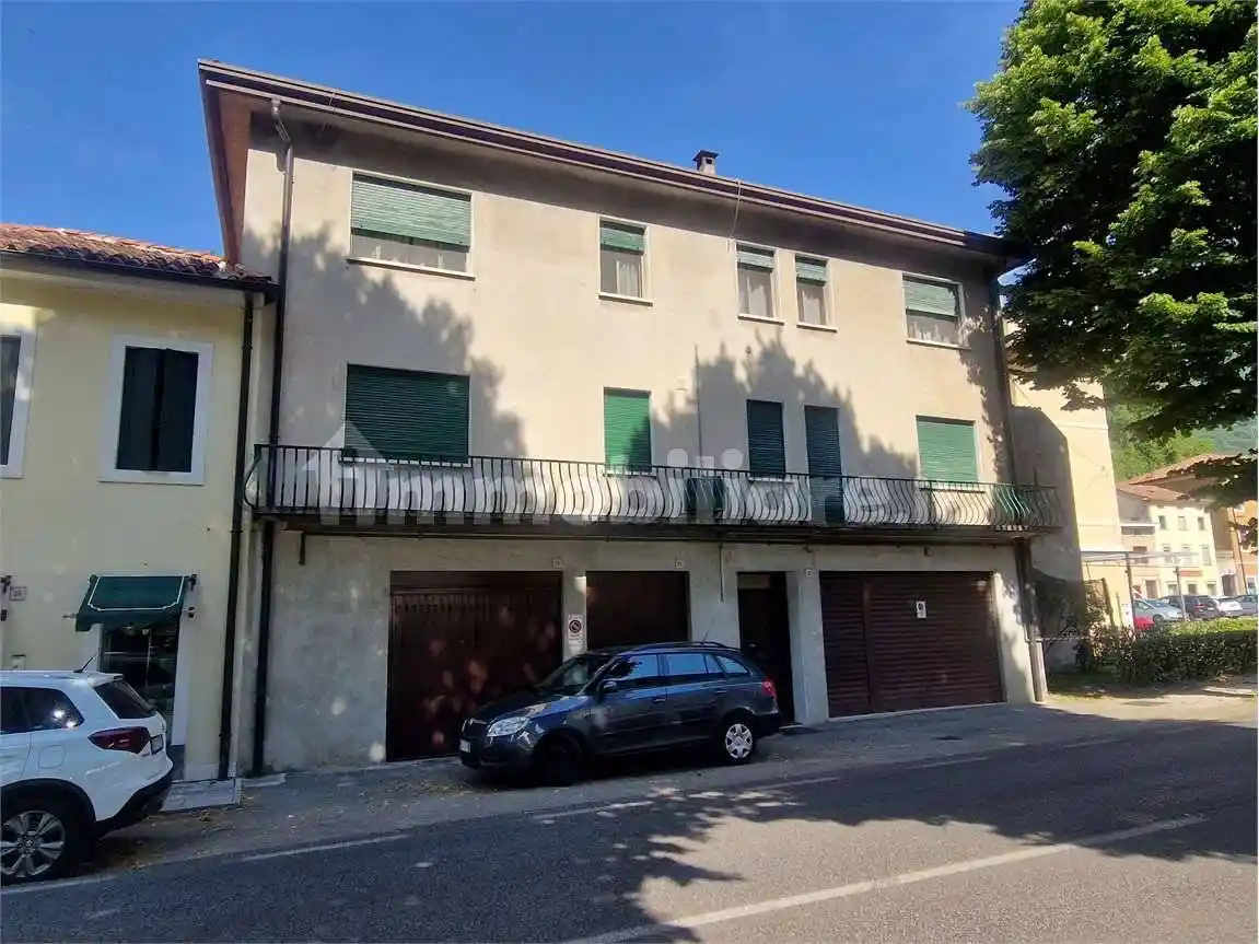 Casa indipendente in vendita a Vittorio Veneto